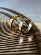 Load image into Gallery viewer, "Celine" Ring